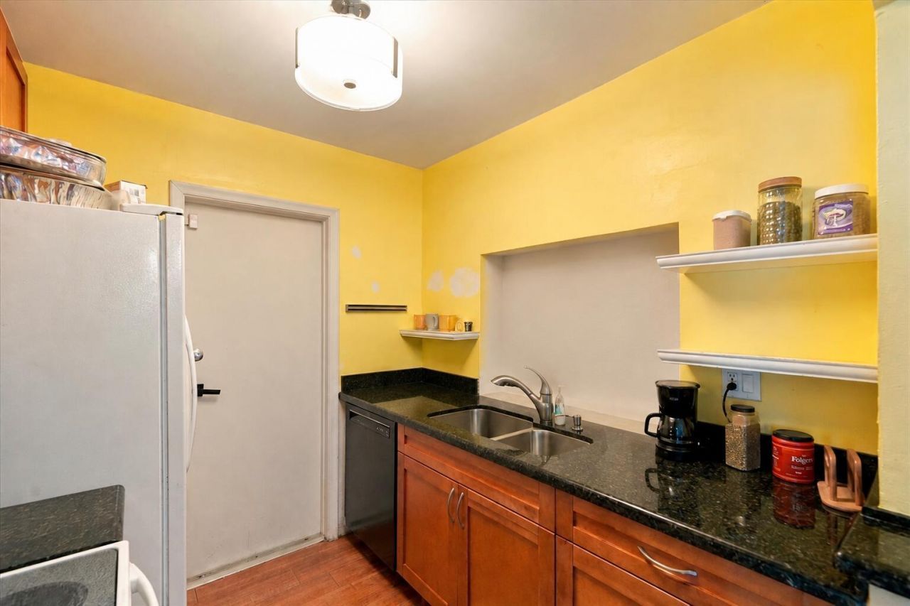 2294 NW 81st Terrace, Sunrise, FL 33322 Photo