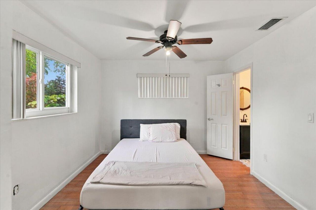 2294 NW 81st Terrace, Sunrise, FL 33322 Photo