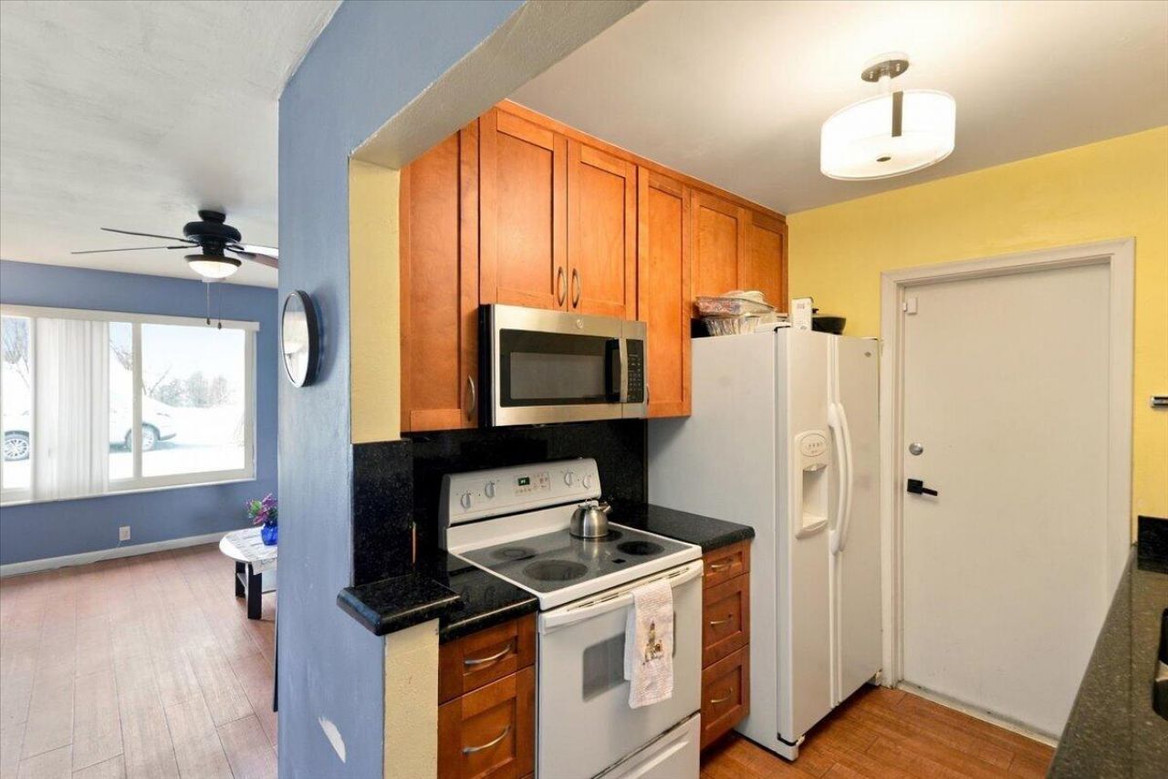2294 NW 81st Terrace, Sunrise, FL 33322 Photo