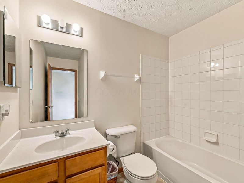 1405 Cedar Rapids Drive, Columbus, OH 43228 Photo 27