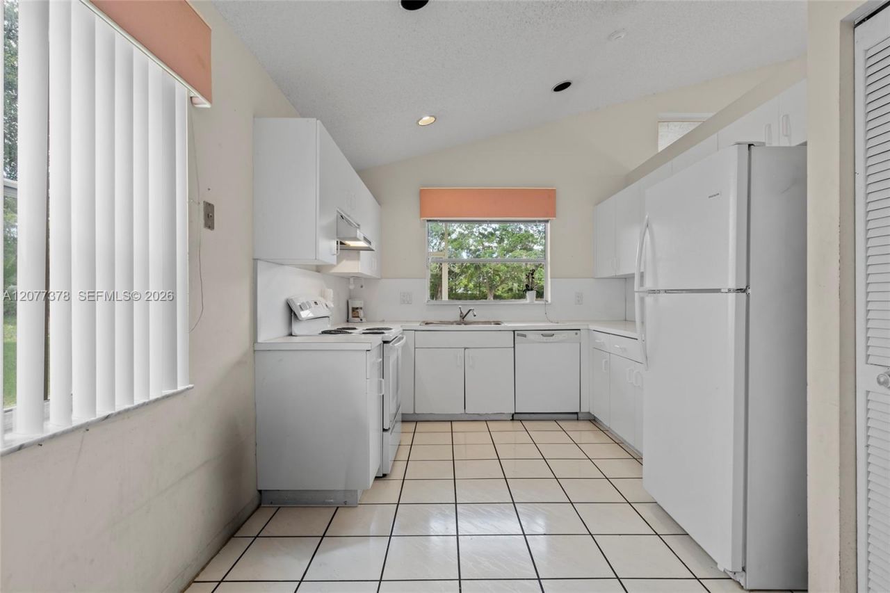 113 W Bayridge Dr, Weston, FL 33326 Photo