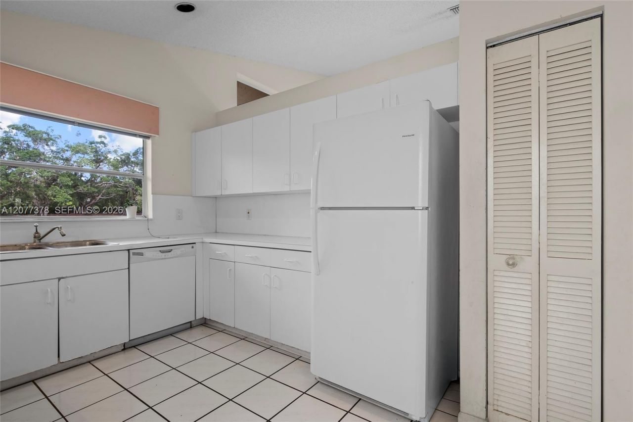 113 W Bayridge Dr, Weston, FL 33326 Photo