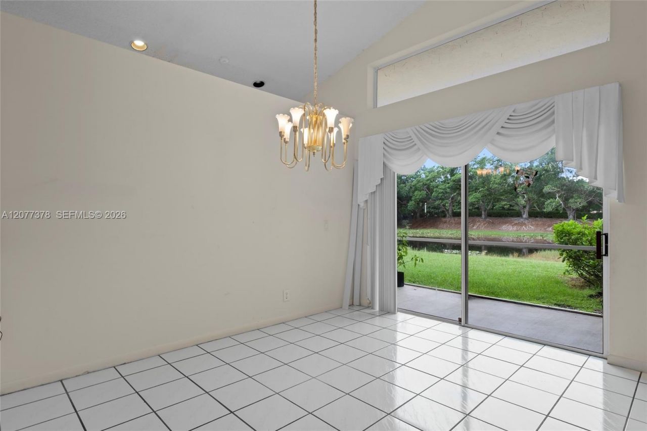 113 W Bayridge Dr, Weston, FL 33326 Photo