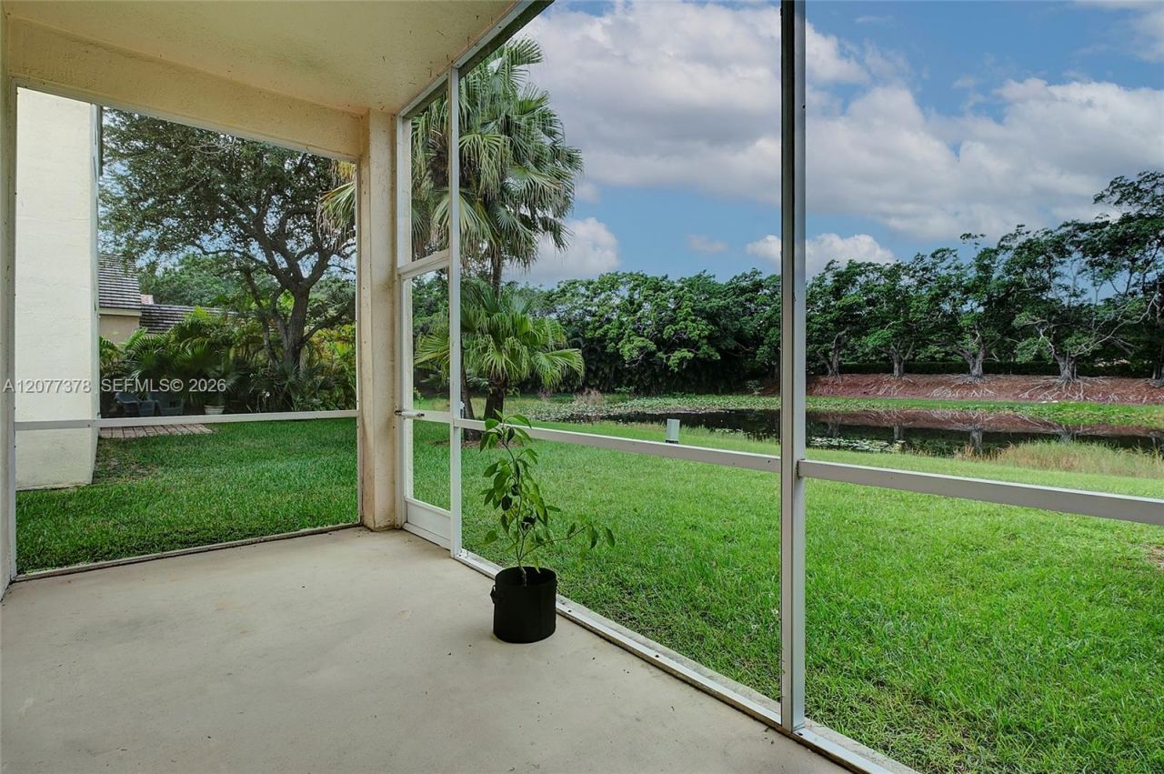 113 W Bayridge Dr, Weston, FL 33326 Photo
