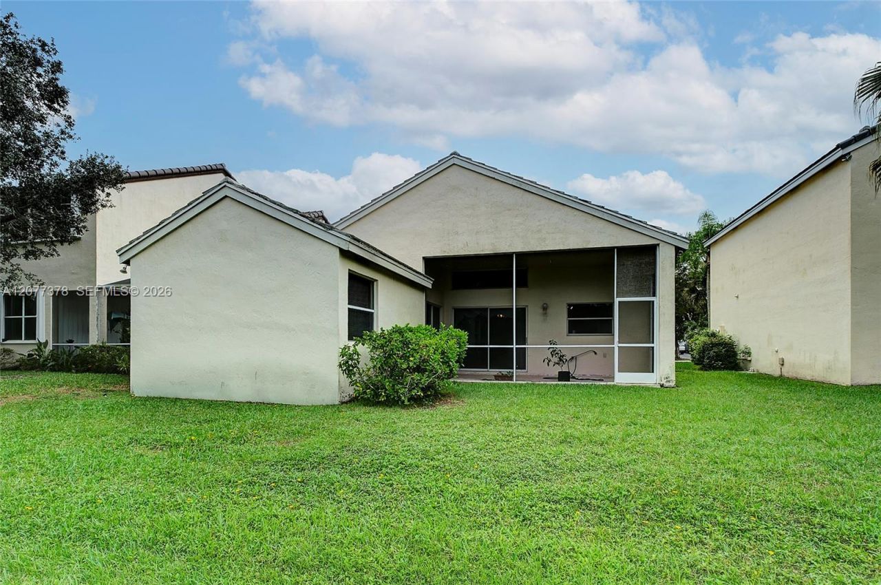 113 W Bayridge Dr, Weston, FL 33326 Photo