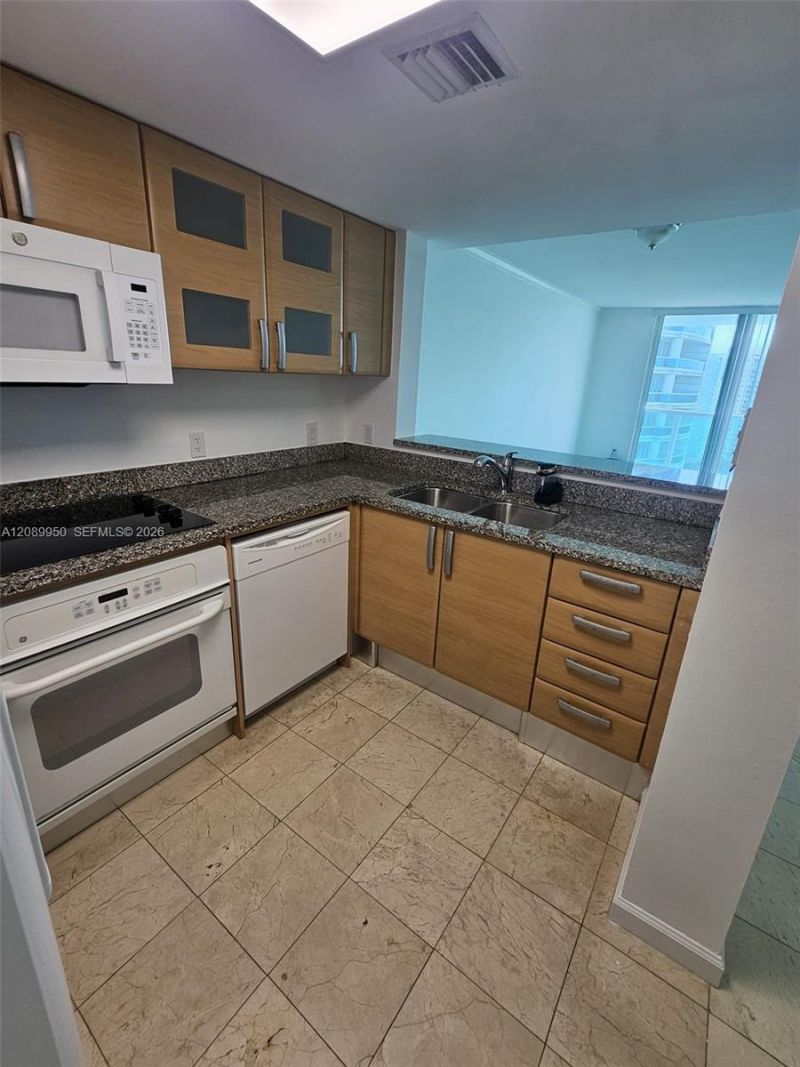 2101 Brickell Ave , Unit 2111, Miami, FL 33129 Photo