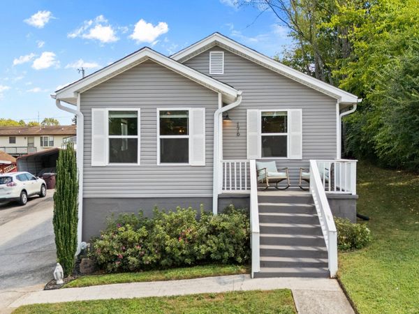 176 E Edison St, Alcoa, TN 37701