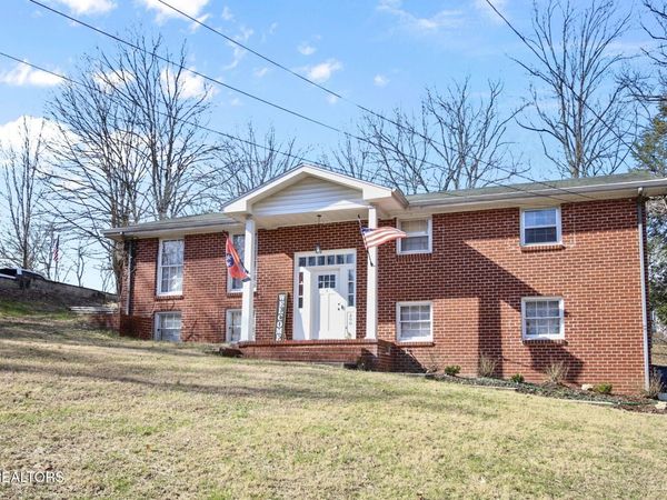 200 Oakdale St, Manchester, TN 37355