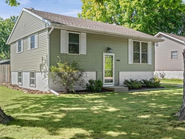 3322 Elm DRIVE, La Crosse, WI 54601