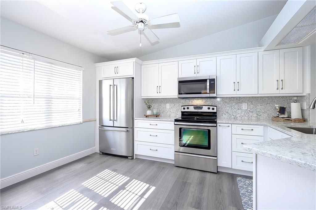 2460 Old Groves Rd , Unit E-201, Naples, FL 34109 Photo