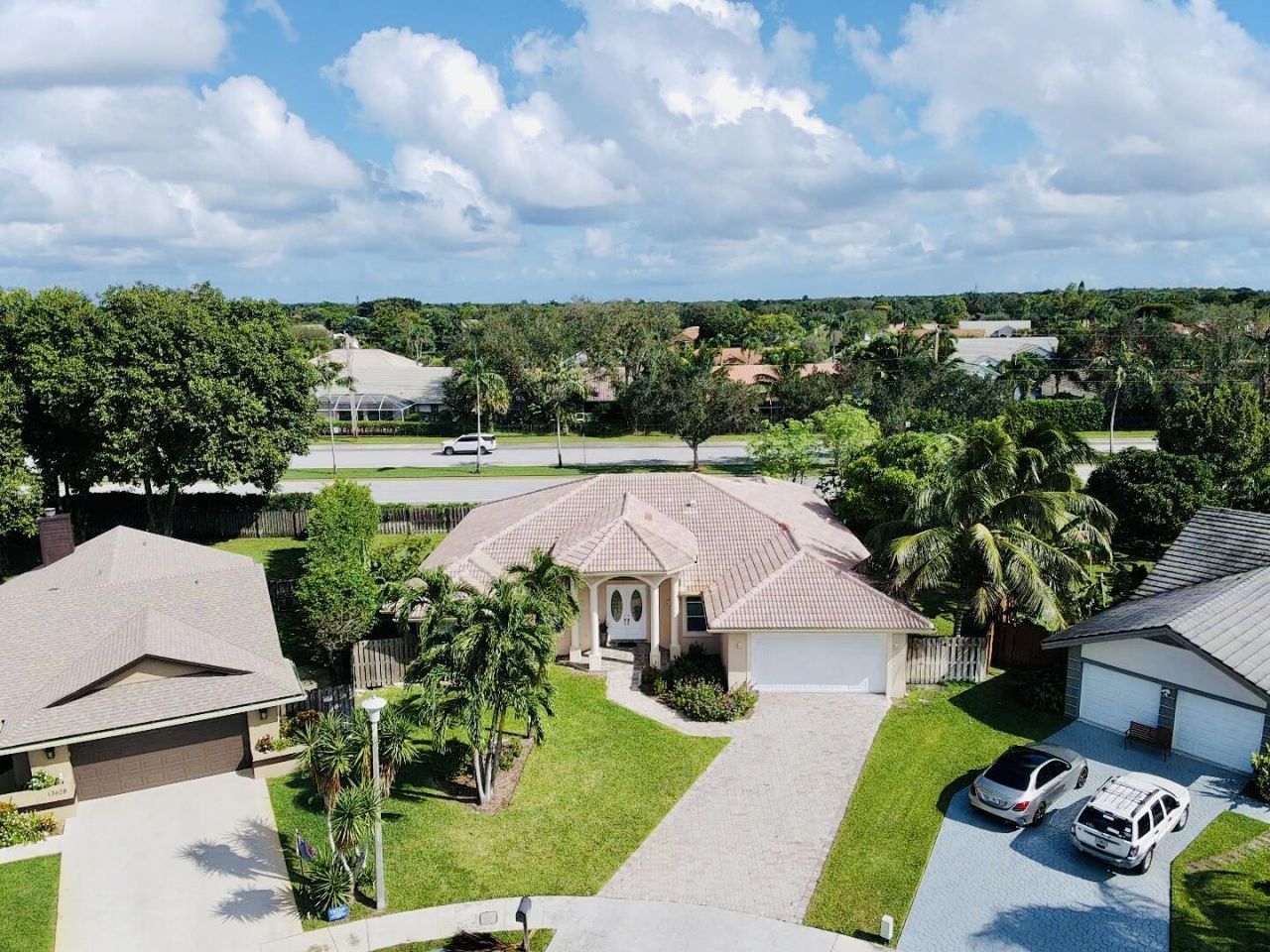 13620 Folkestone Court W, Wellington, FL 33414 Photo