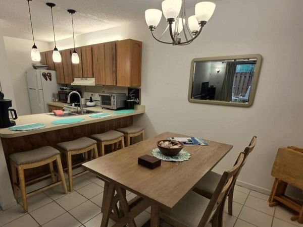 3402 Gardens E Drive, Unit 14A, Palm Beach Gardens, FL 33410