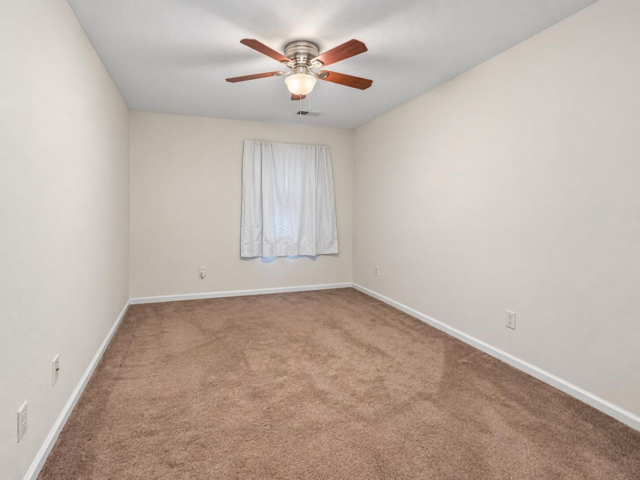 391 Flyway Road Photo 10