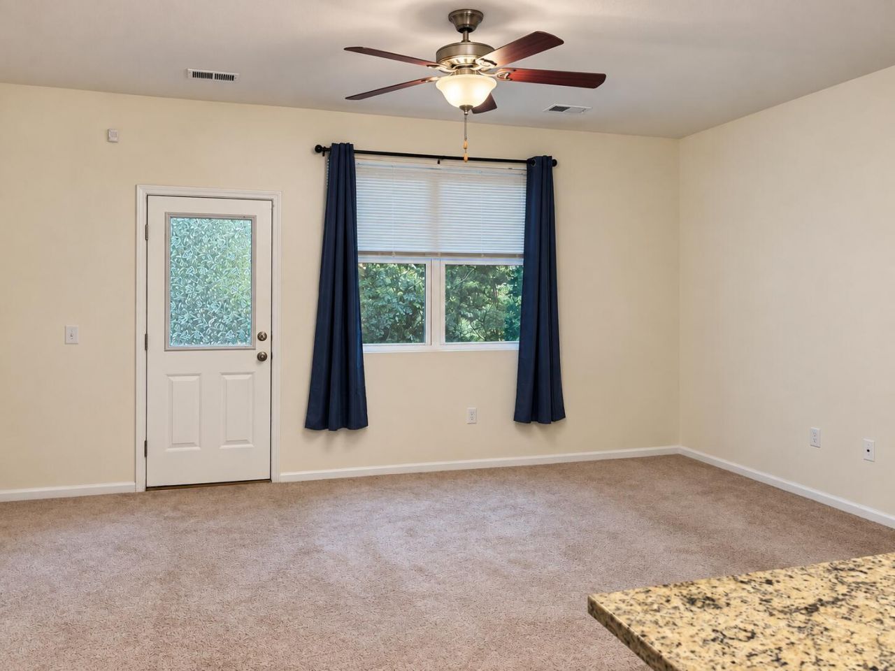 391 Flyway Road Photo 4