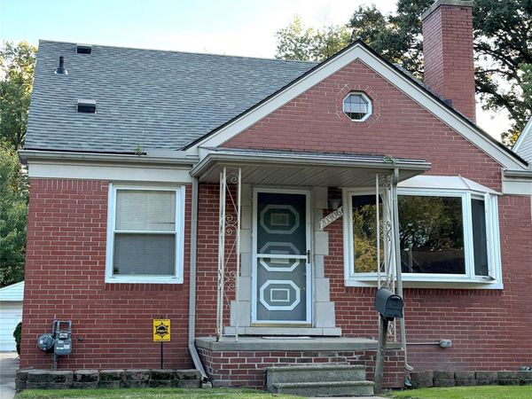 20306 Woodmont Street, Harper Woods, Mi 48225