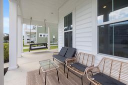 128 Oyster Tide Avenue photo 4