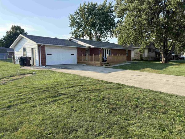 1506 N Wedgewood Drive, Alexandria, IN 46001