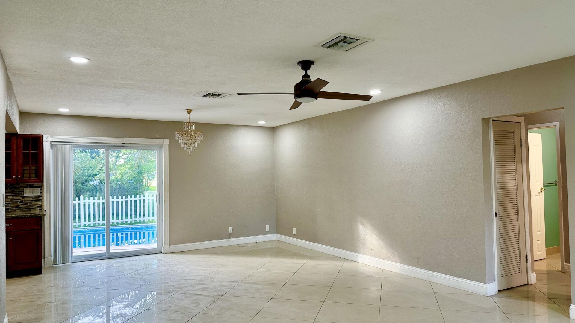 650 E Campus Circle, Fort Lauderdale, FL 33312 Photo