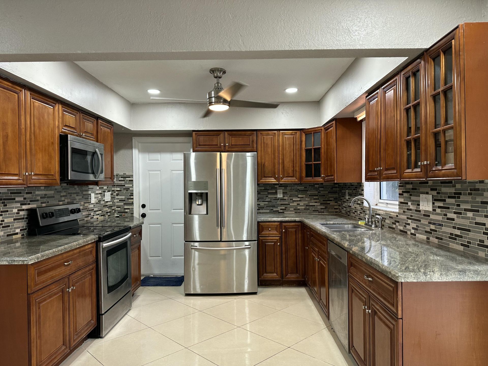 650 E Campus Circle, Fort Lauderdale, FL 33312 Photo