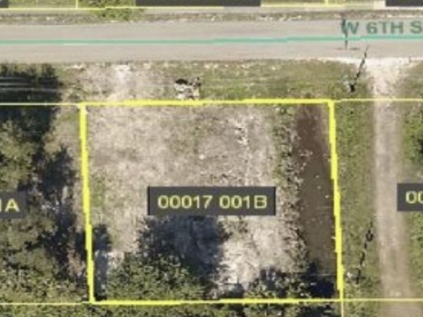 305 W 6th Street, Lehigh Acres, FL 33972