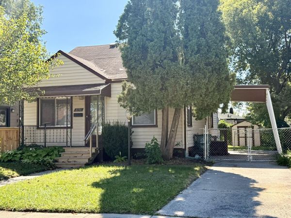 2190 Sonoma Street, Ferndale, MI 48220