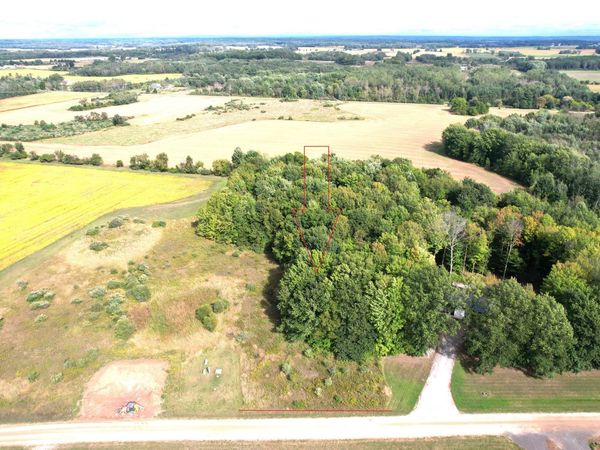 W Waters Edge Dr Drive W, Scottville, MI 49454