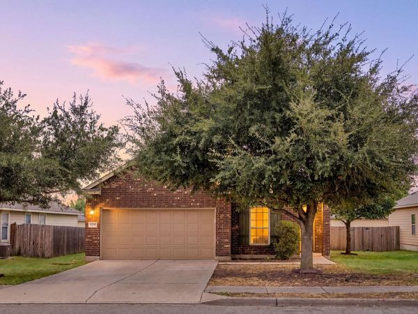 1200 Reagan Wells DR, Hutto, TX 78634