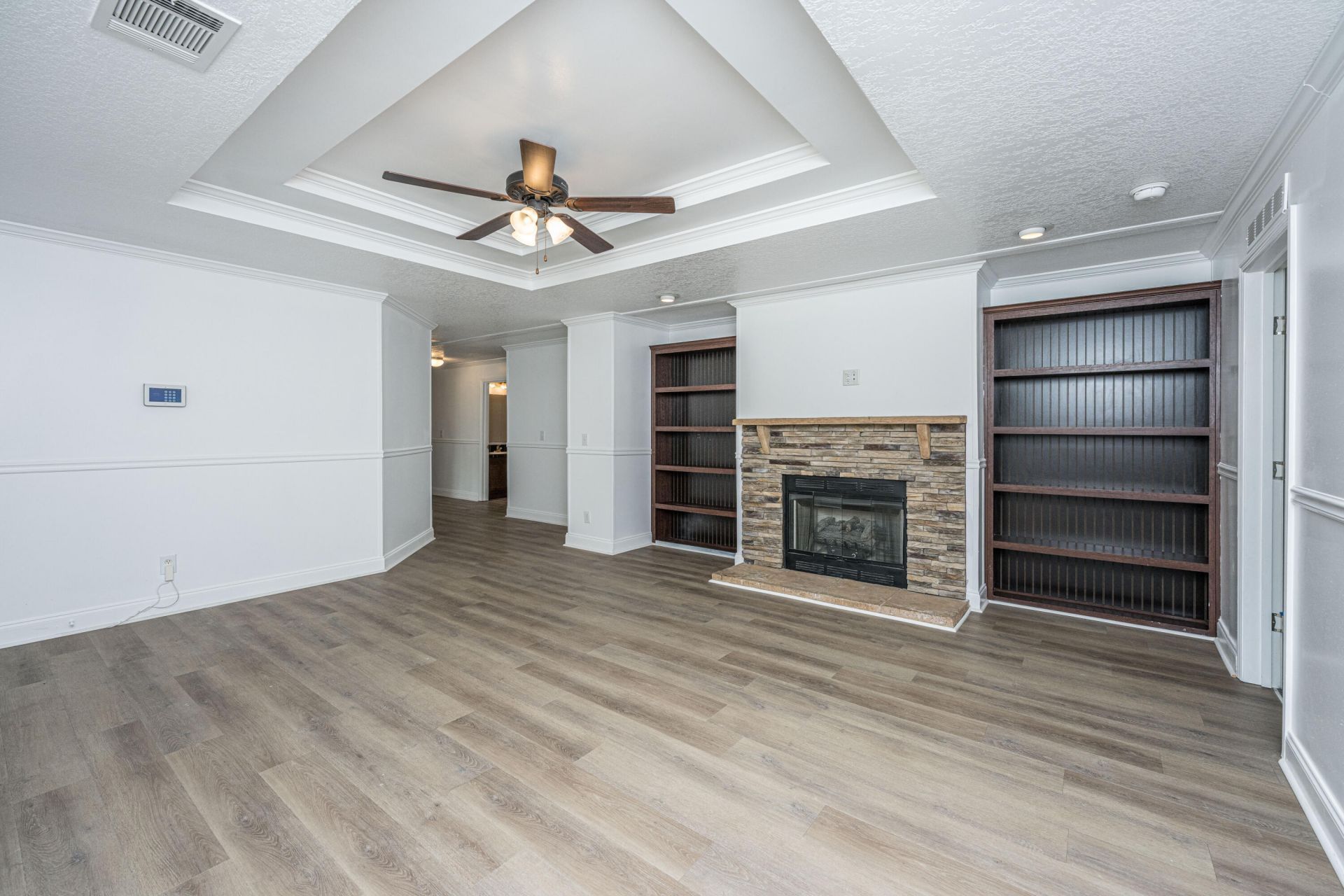 215 Hines Drive Photo 10
