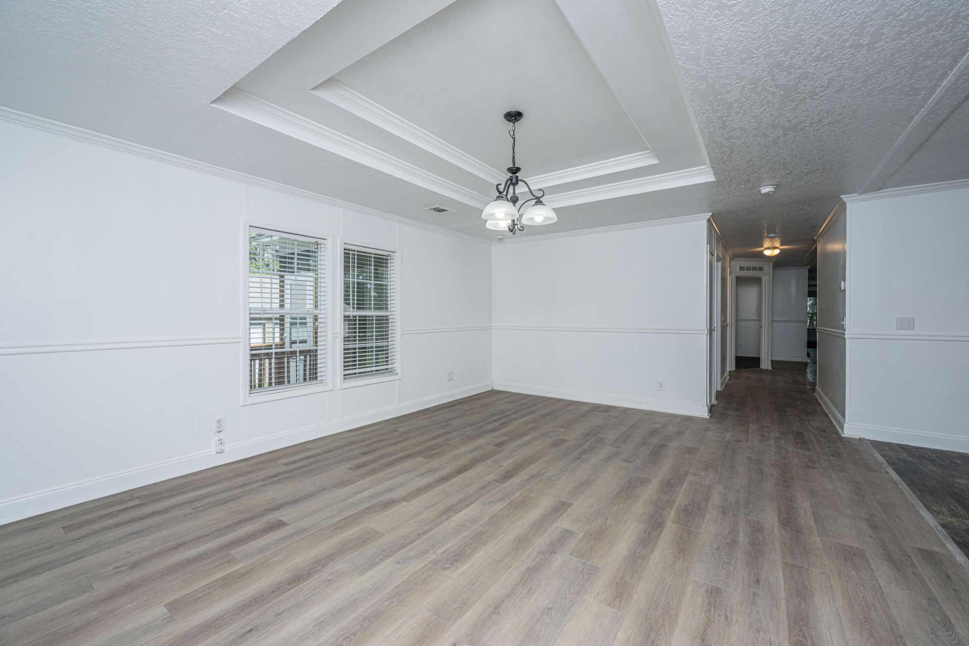 215 Hines Drive Photo 16