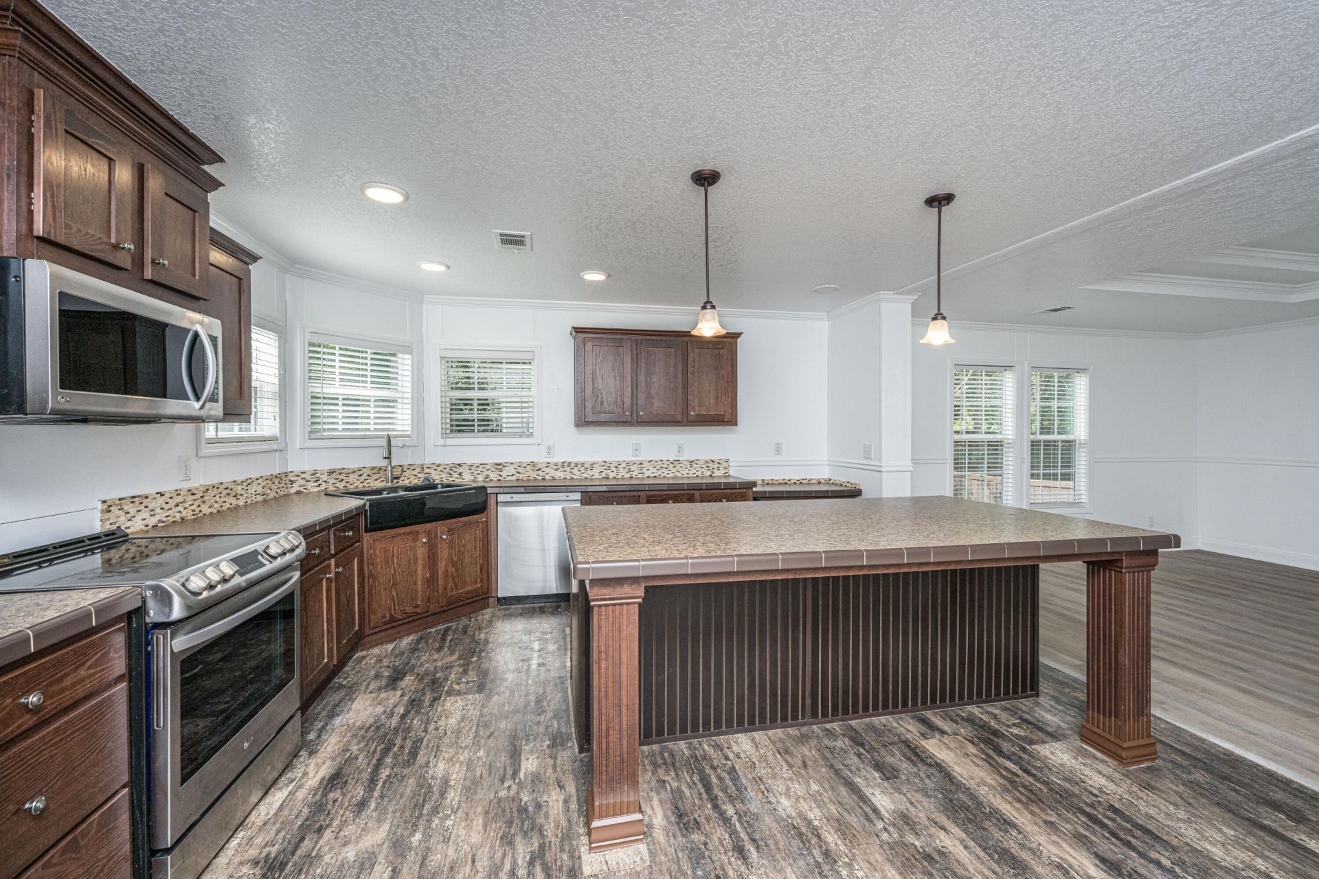 215 Hines Drive Photo 19