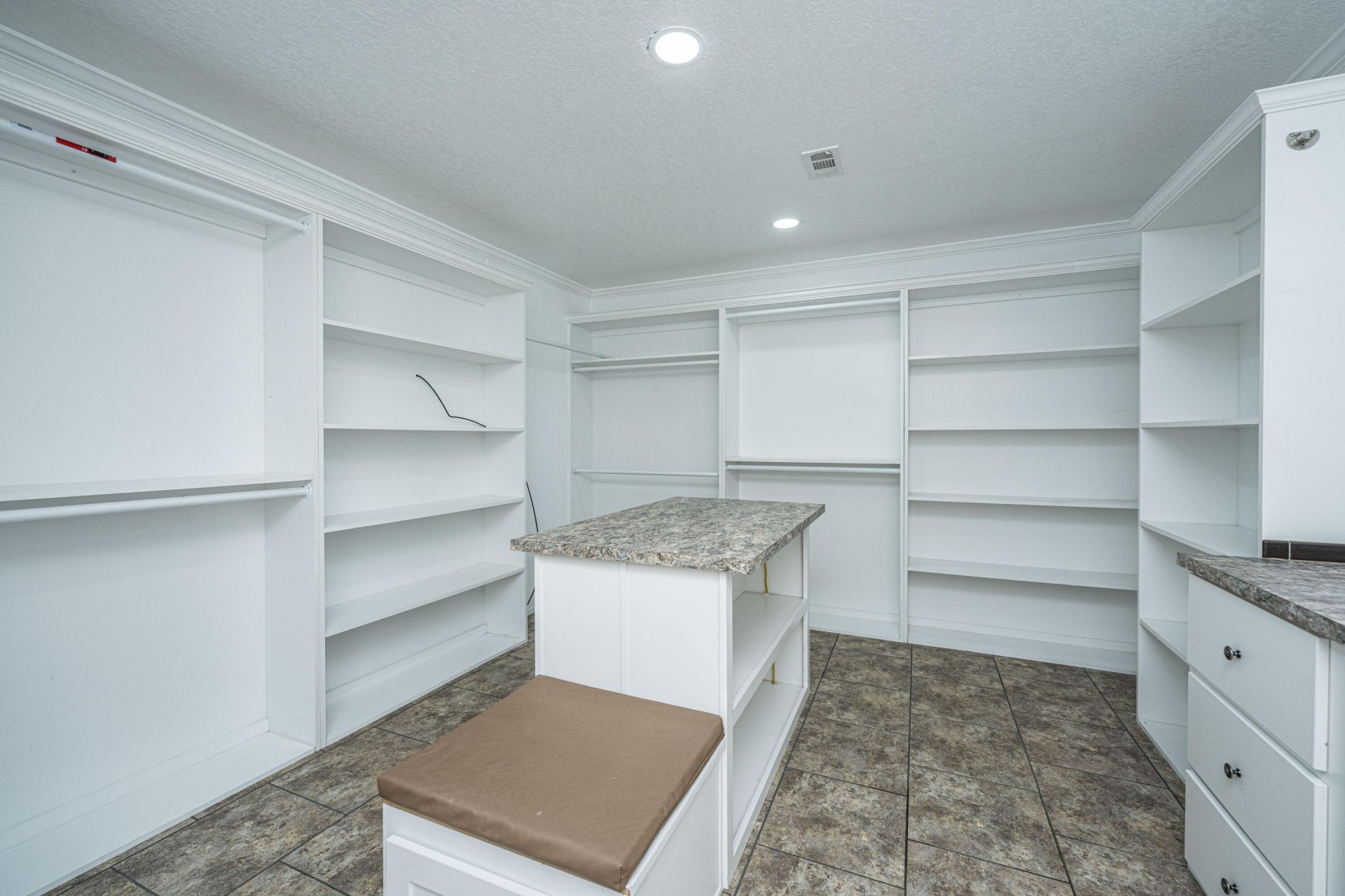 215 Hines Drive Photo 31