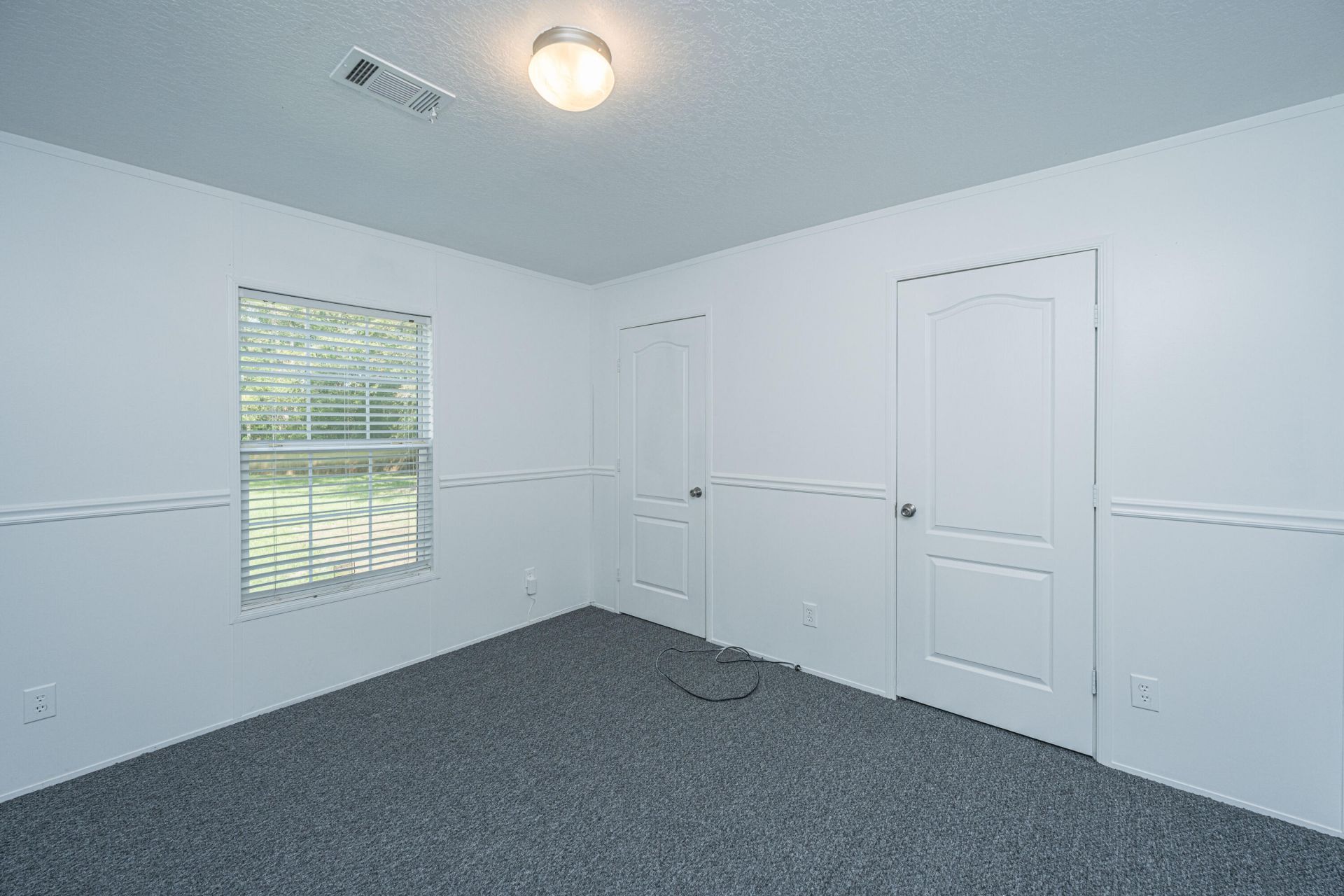 215 Hines Drive Photo 34