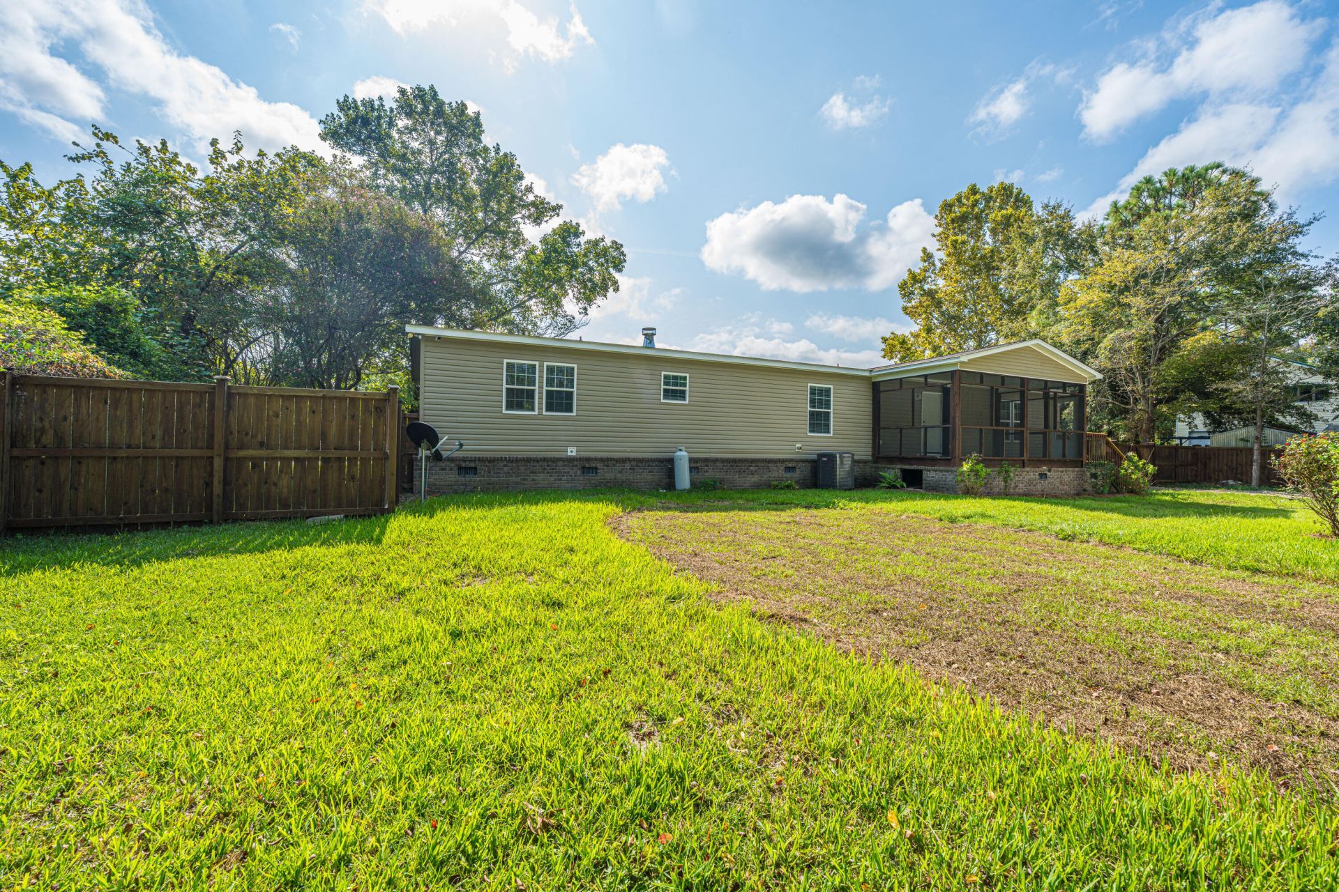 215 Hines Drive Photo 43