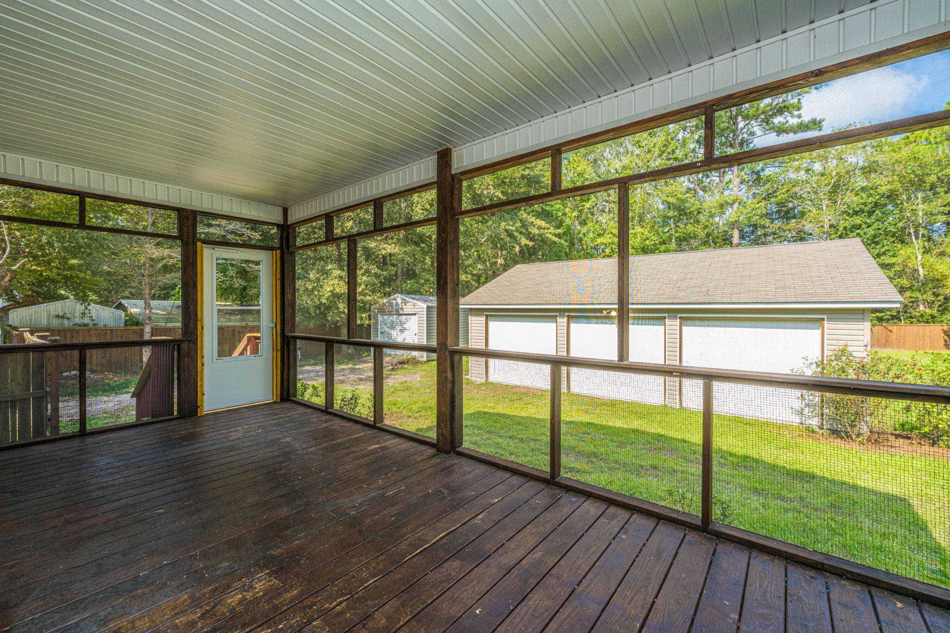 215 Hines Drive Photo 44