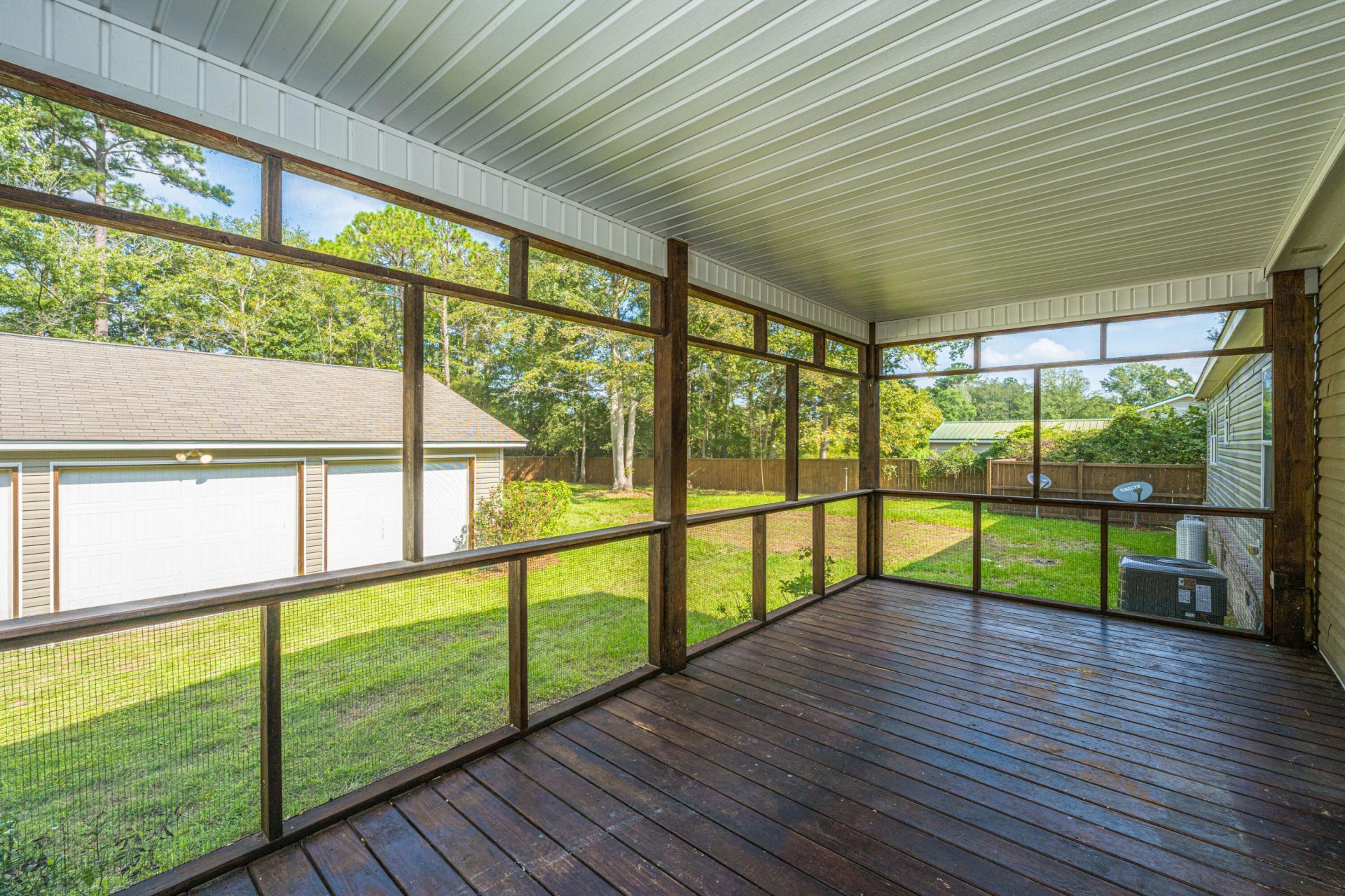 215 Hines Drive Photo 45