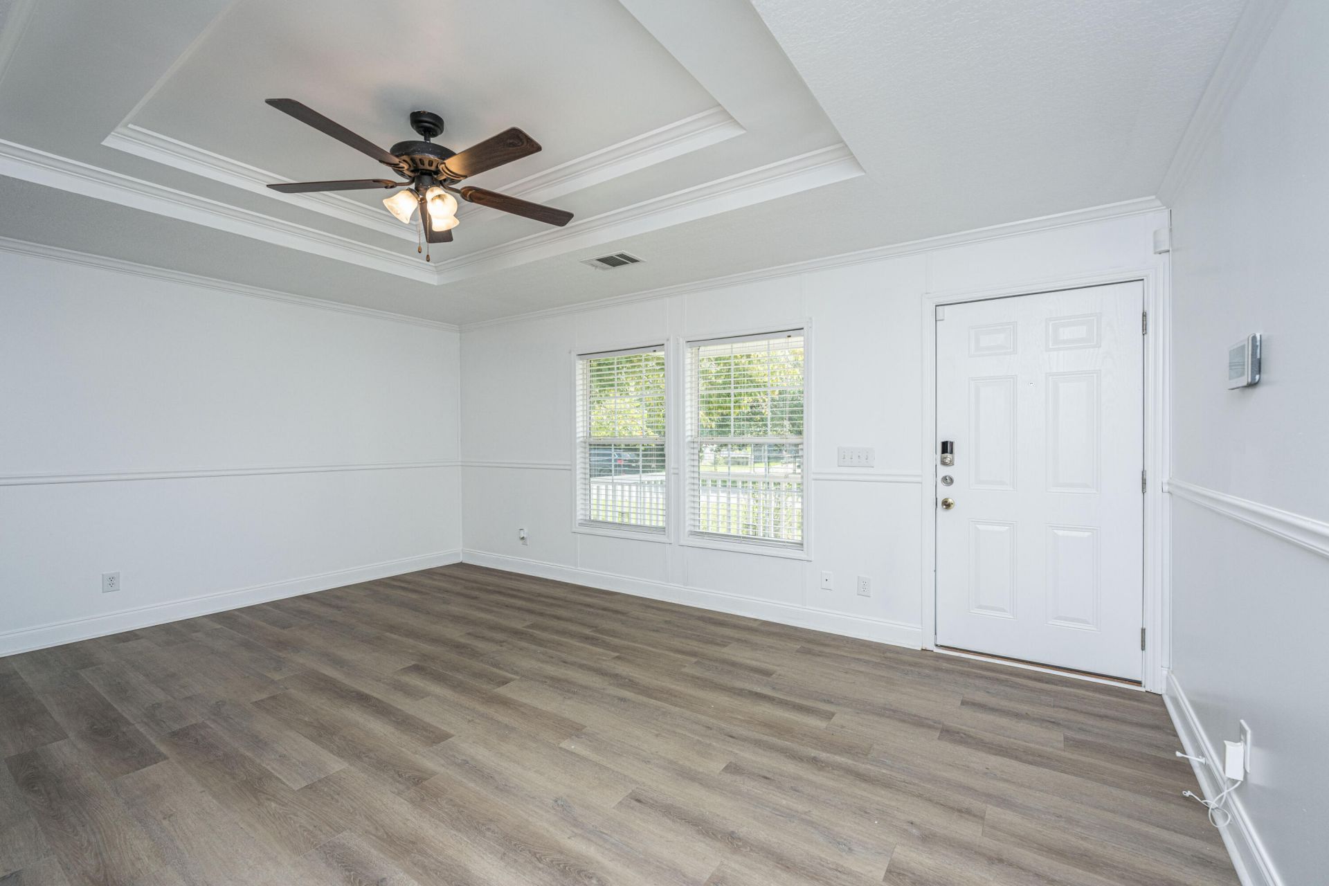 215 Hines Drive Photo 9