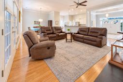 111 Phoebe Road photo 4