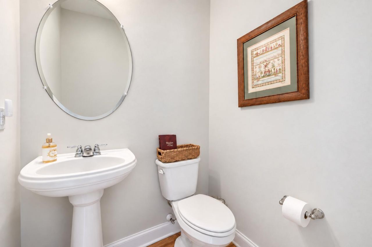 111 Phoebe Road Photo 9