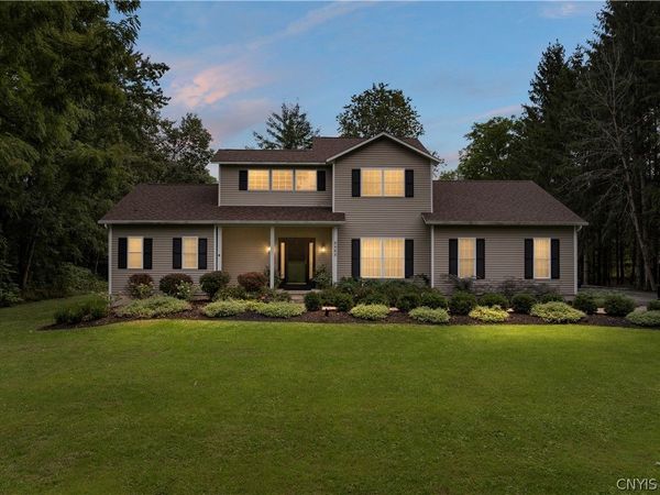 8484 Gaskin Road, Baldwinsville, NY 13027