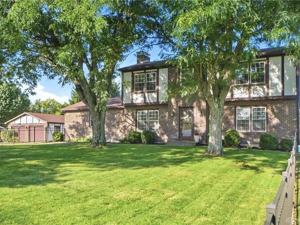 5375 S Hickory Court, Lewisburg, OH 45338