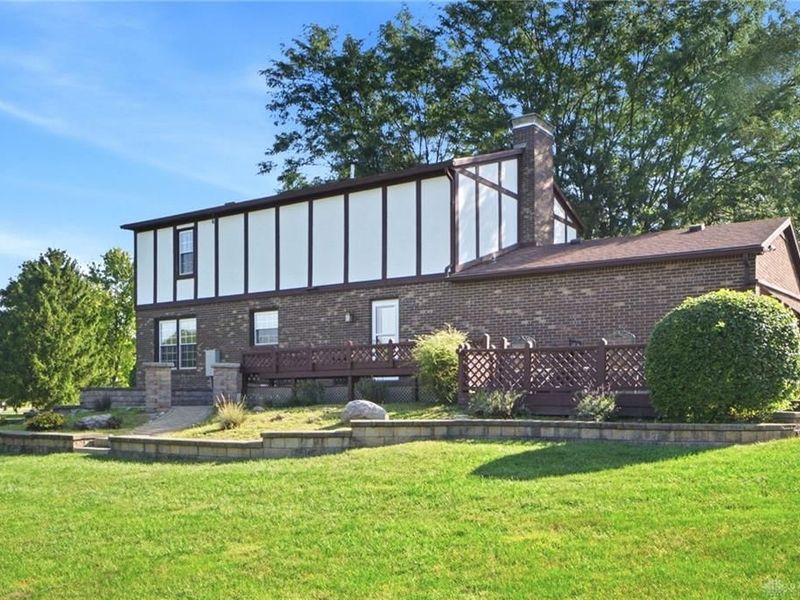 5375 S Hickory Court, Lewisburg, OH 45338 Photo 3