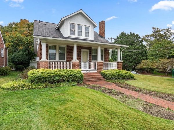 4224 EAST WEST HIGHWAY, HYATTSVILLE, MD 20782
