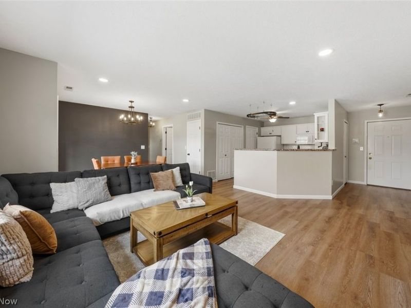 8528 Spencer Court, North Ridgeville, OH 44039 Photo 8