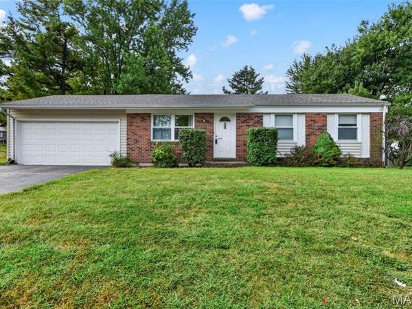 3405 Ipswich Lane, St Charles, MO 63301