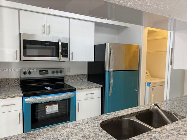 733 Riverside Dr , Unit 1212, Coral Springs, FL 33071