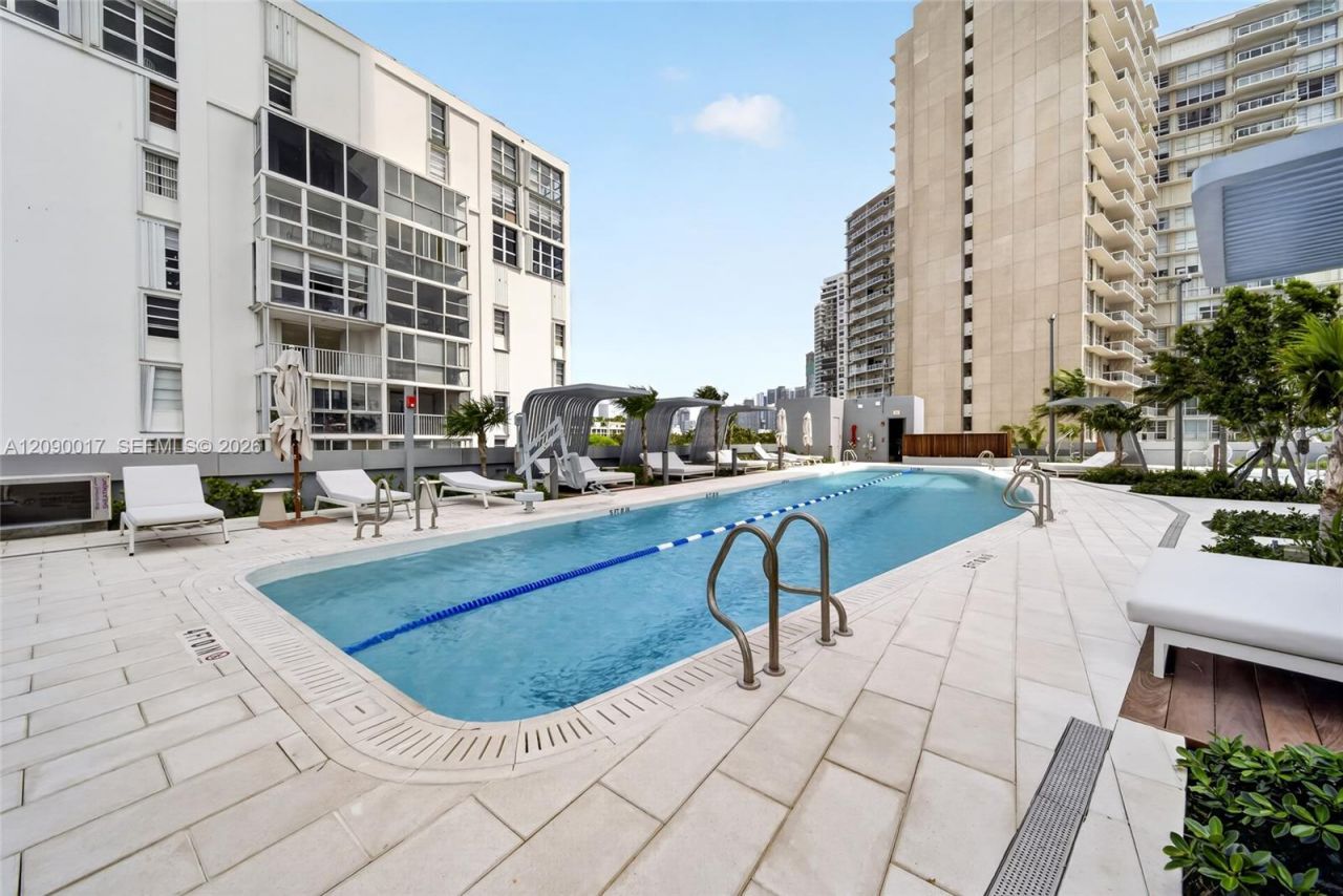 175 SE 25 Rd , Unit 2602, Miami, FL 33129 Photo