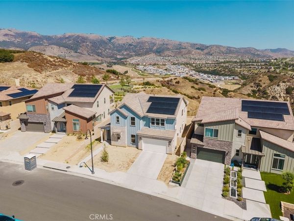 11716 Canoga Avenue, Chatsworth, CA 91311