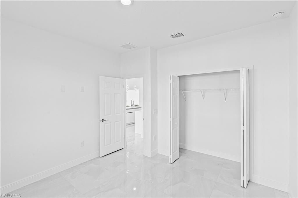 376 Cratsley Ave S, Lehigh Acres, FL 33974 Photo
