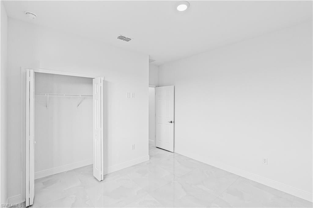 376 Cratsley Ave S, Lehigh Acres, FL 33974 Photo