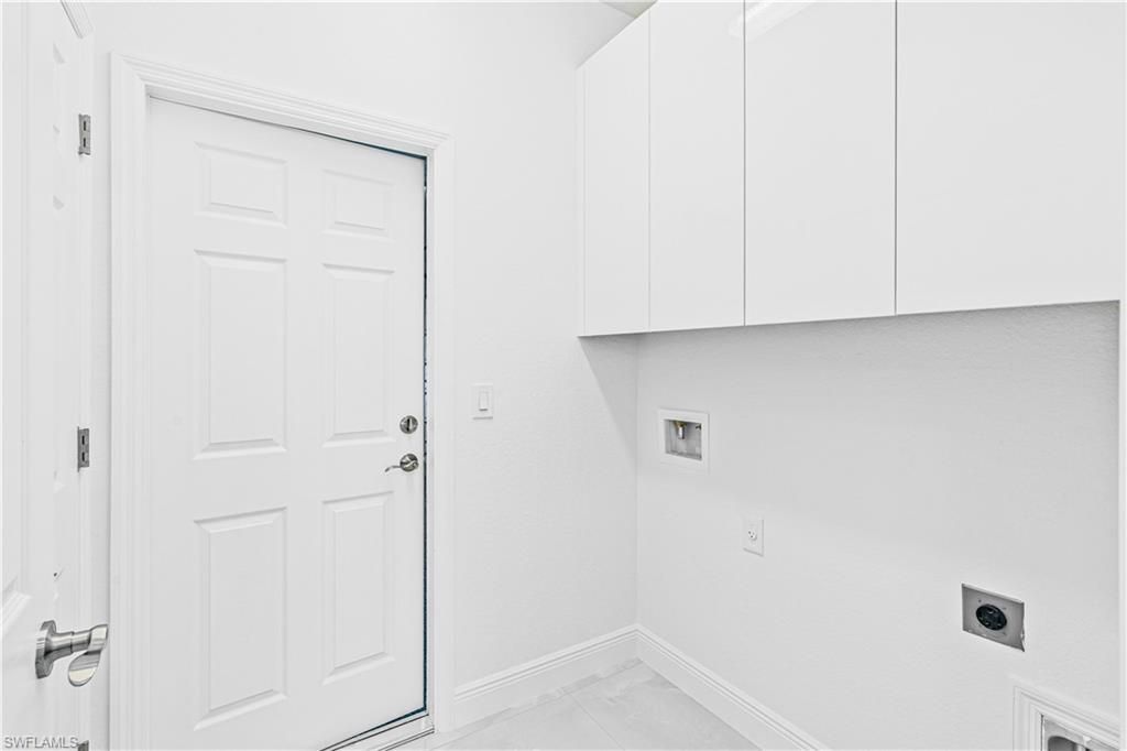 376 Cratsley Ave S, Lehigh Acres, FL 33974 Photo